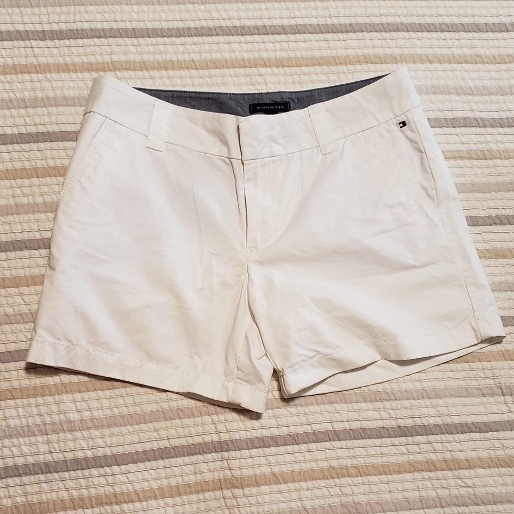 Tommy Hilfiger white shorts size 6